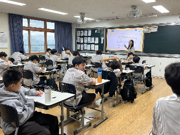 자유학기&nbsp;진로탐색&nbsp;진로톡톡&nbsp;프로그램&nbsp;활동&nbsp;사진